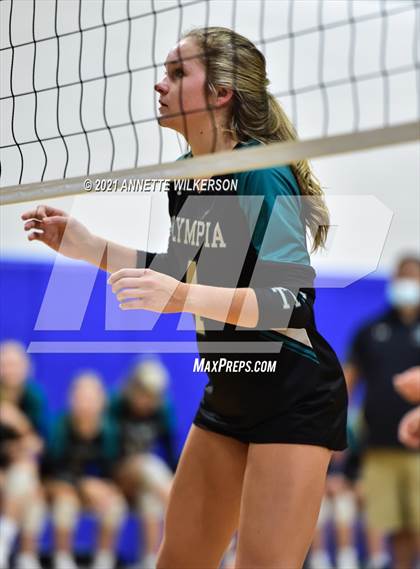 Thumbnail 1 in Bishop Moore vs. Olympia (Nike Tournament of Champions) photogallery.