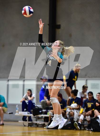Thumbnail 2 in Bishop Moore vs. Olympia (Nike Tournament of Champions) photogallery.