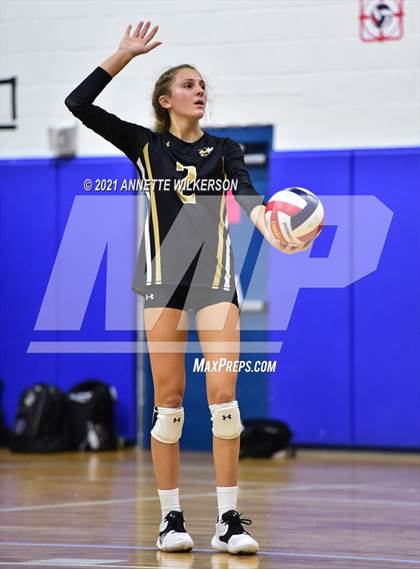 Thumbnail 2 in Bishop Moore vs. Olympia (Nike Tournament of Champions) photogallery.