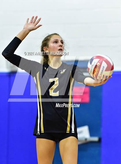 Thumbnail 1 in Bishop Moore vs. Olympia (Nike Tournament of Champions) photogallery.