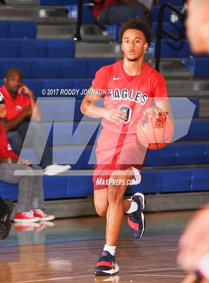 Thumbnail 1 in Atascocita vs. Manvel (McDonald's Texas Invitational) photogallery.