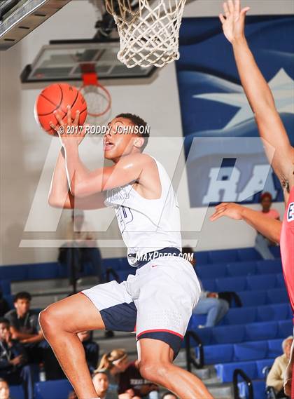 Thumbnail 1 in Atascocita vs. Manvel (McDonald's Texas Invitational) photogallery.