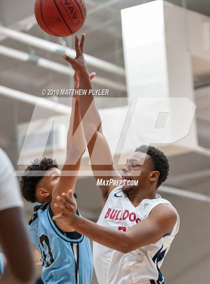 Thumbnail 1 in Overhills vs Terry Sanford (Patriot Athletic Conference 3A/4A Championship) photogallery.