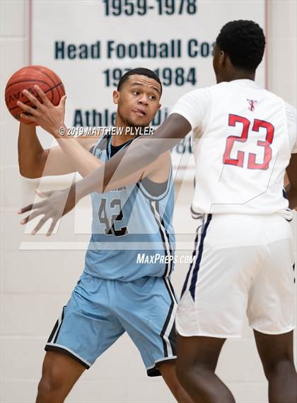 Thumbnail 1 in Overhills vs Terry Sanford (Patriot Athletic Conference 3A/4A Championship) photogallery.