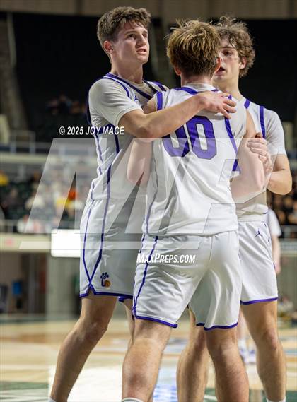 Thumbnail 1 in Chesapeake vs Wheelersburg (OHSAA DV District Final) photogallery.