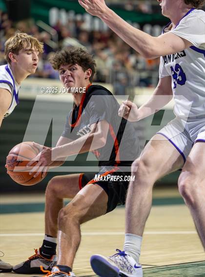 Thumbnail 2 in Chesapeake vs Wheelersburg (OHSAA DV District Final) photogallery.