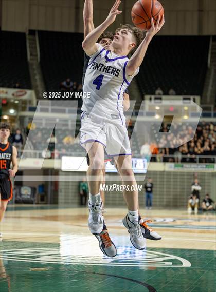 Thumbnail 2 in Chesapeake vs Wheelersburg (OHSAA DV District Final) photogallery.