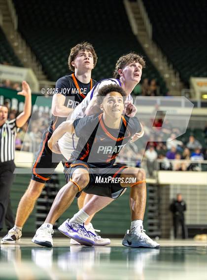 Thumbnail 2 in Chesapeake vs Wheelersburg (OHSAA DV District Final) photogallery.