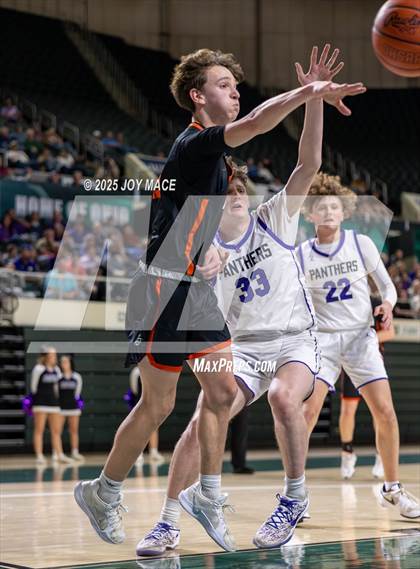 Thumbnail 1 in Chesapeake vs Wheelersburg (OHSAA DV District Final) photogallery.
