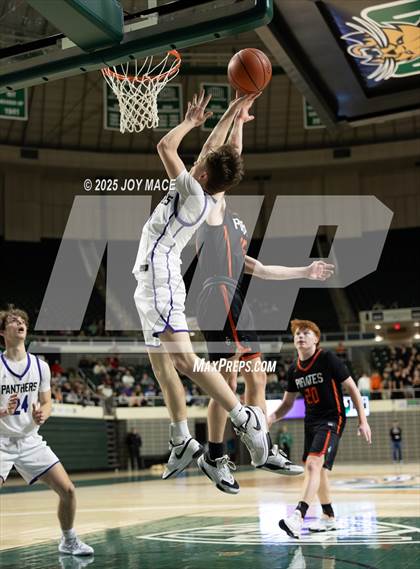 Thumbnail 2 in Chesapeake vs Wheelersburg (OHSAA DV District Final) photogallery.