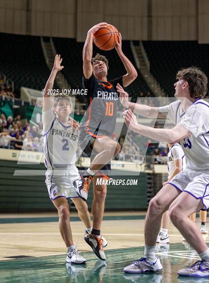Thumbnail 3 in Chesapeake vs Wheelersburg (OHSAA DV District Final) photogallery.