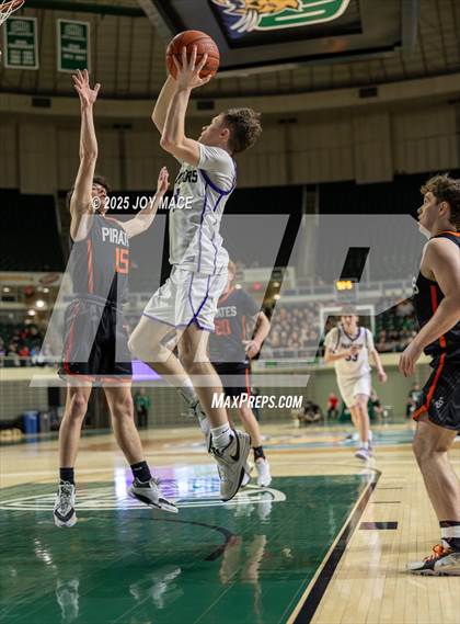 Thumbnail 3 in Chesapeake vs Wheelersburg (OHSAA DV District Final) photogallery.