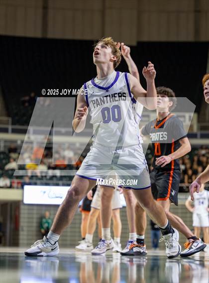 Thumbnail 2 in Chesapeake vs Wheelersburg (OHSAA DV District Final) photogallery.