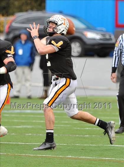 Thumbnail 3 in Lancaster Catholic vs. Tyrone (PIAA Class AA Final) photogallery.