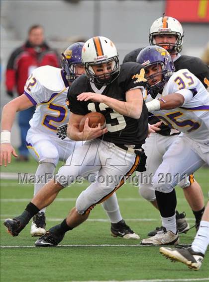 Thumbnail 3 in Lancaster Catholic vs. Tyrone (PIAA Class AA Final) photogallery.
