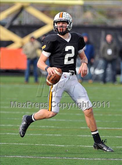 Thumbnail 3 in Lancaster Catholic vs. Tyrone (PIAA Class AA Final) photogallery.