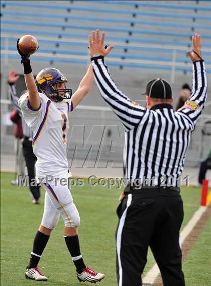 Thumbnail 2 in Lancaster Catholic vs. Tyrone (PIAA Class AA Final) photogallery.
