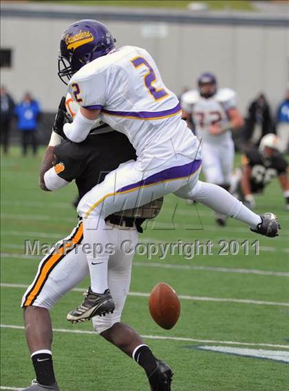 Thumbnail 1 in Lancaster Catholic vs. Tyrone (PIAA Class AA Final) photogallery.