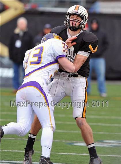 Thumbnail 3 in Lancaster Catholic vs. Tyrone (PIAA Class AA Final) photogallery.