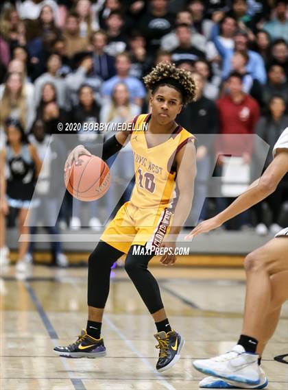 Thumbnail 1 in Clovis West @ Clovis North photogallery.