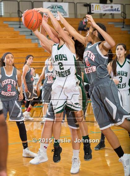 Thumbnail 2 in South Houston vs. Pasadena (McDonald's Texas Invitational) photogallery.