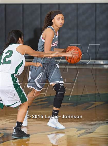 Thumbnail 3 in South Houston vs. Pasadena (McDonald's Texas Invitational) photogallery.