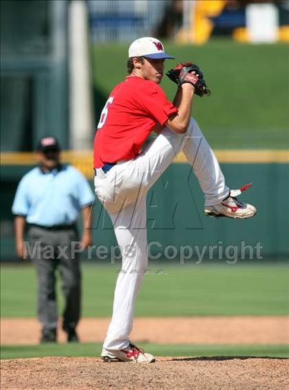 Thumbnail 3 in Reagan vs. Westlake (Class 5A Region 4 Final) photogallery.