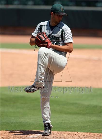 Thumbnail 3 in Reagan vs. Westlake (Class 5A Region 4 Final) photogallery.