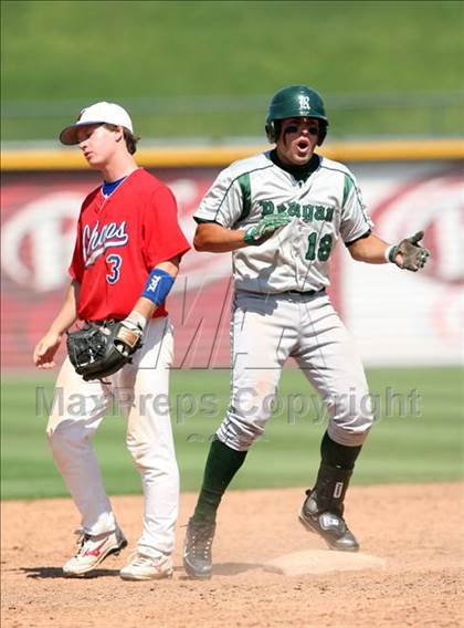Thumbnail 1 in Reagan vs. Westlake (Class 5A Region 4 Final) photogallery.