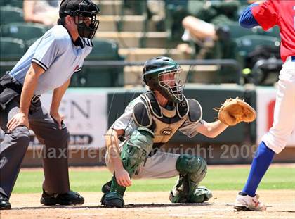Thumbnail 2 in Reagan vs. Westlake (Class 5A Region 4 Final) photogallery.
