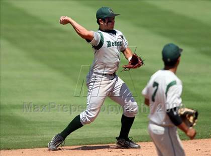 Thumbnail 1 in Reagan vs. Westlake (Class 5A Region 4 Final) photogallery.
