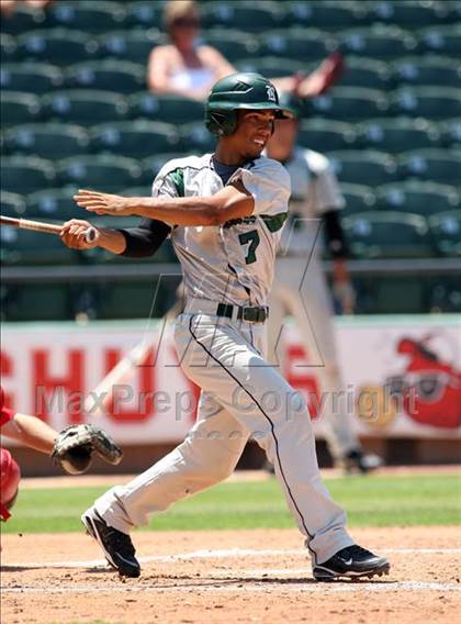 Thumbnail 3 in Reagan vs. Westlake (Class 5A Region 4 Final) photogallery.