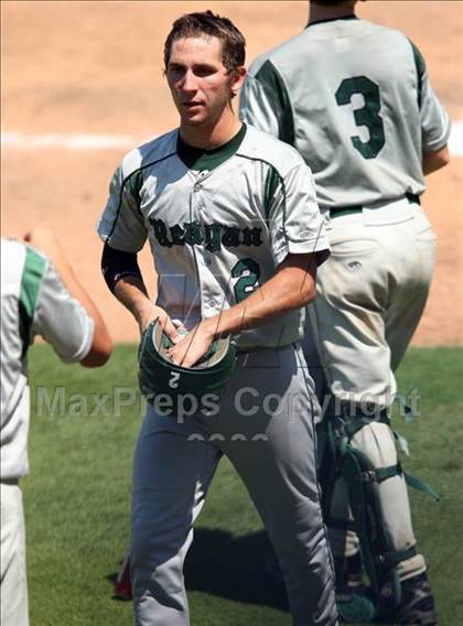 Thumbnail 1 in Reagan vs. Westlake (Class 5A Region 4 Final) photogallery.