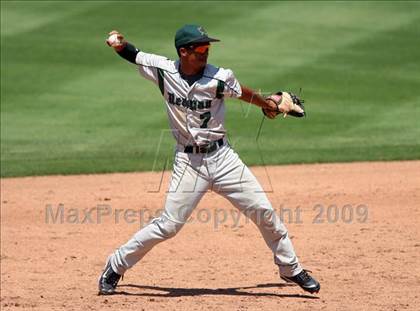Thumbnail 2 in Reagan vs. Westlake (Class 5A Region 4 Final) photogallery.