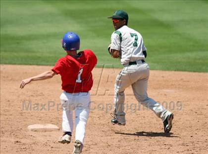 Thumbnail 1 in Reagan vs. Westlake (Class 5A Region 4 Final) photogallery.