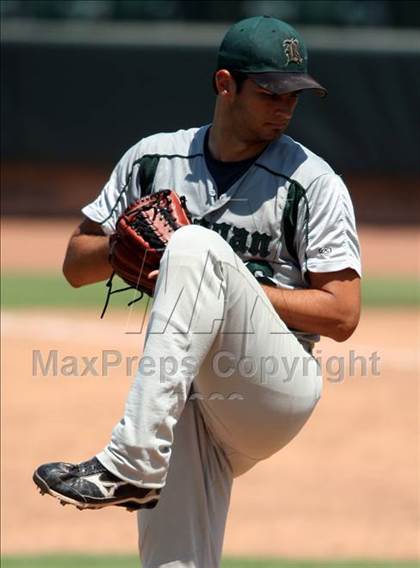 Thumbnail 2 in Reagan vs. Westlake (Class 5A Region 4 Final) photogallery.