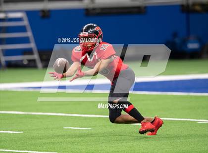 Thumbnail 3 in Wagner vs Harlan (UIL 5A D1 Region 4 Regional) photogallery.