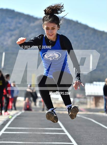 Thumbnail 1 in Questa Invitational photogallery.