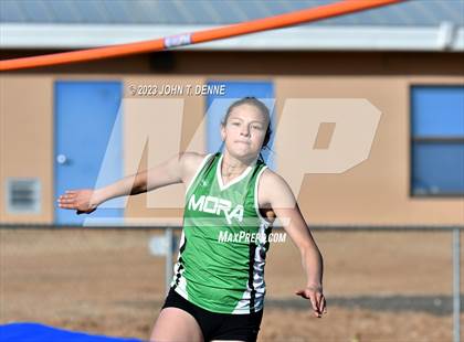Thumbnail 2 in Questa Invitational photogallery.