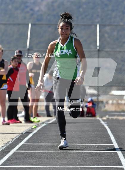 Thumbnail 1 in Questa Invitational photogallery.