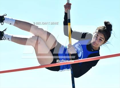 Thumbnail 1 in Questa Invitational photogallery.