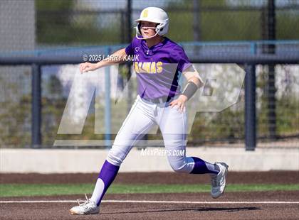 Thumbnail 3 in Saint Francis vs. Salinas (CIF CCS Open Division Semifinal) photogallery.