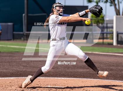 Thumbnail 1 in Saint Francis vs. Salinas (CIF CCS Open Division Semifinal) photogallery.