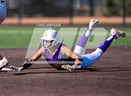 Thumbnail 3 in Saint Francis vs. Salinas (CIF CCS Open Division Semifinal) photogallery.