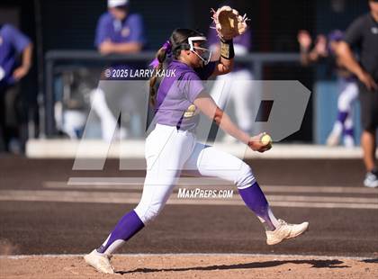 Thumbnail 2 in Saint Francis vs. Salinas (CIF CCS Open Division Semifinal) photogallery.