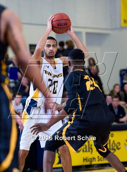 Thumbnail 1 in Del Oro @ Oak Ridge photogallery.