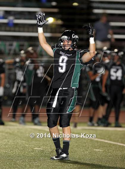 Thumbnail 2 in Harvard-Westlake vs. Granada Hills photogallery.