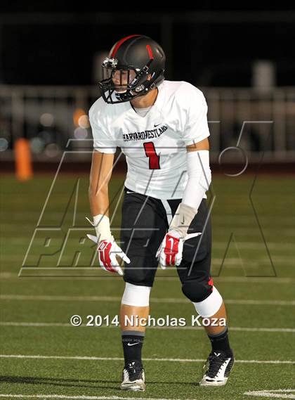 Thumbnail 3 in Harvard-Westlake vs. Granada Hills photogallery.