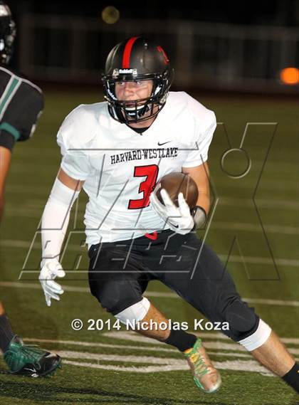 Thumbnail 2 in Harvard-Westlake vs. Granada Hills photogallery.