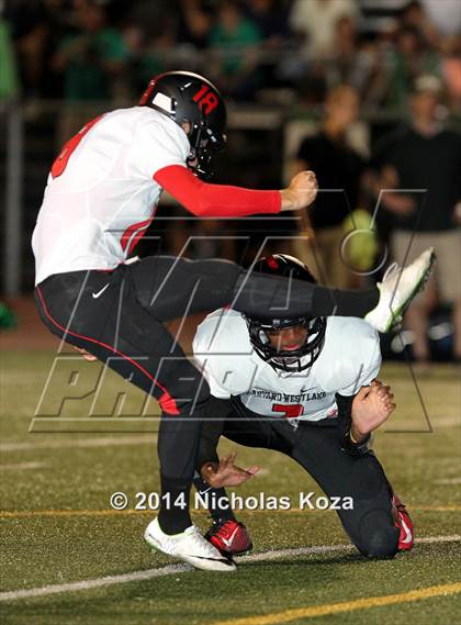Thumbnail 3 in Harvard-Westlake vs. Granada Hills photogallery.